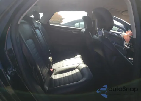 2013 Ford Fusion Se Hybrid z USA, uszkodzony, nr VIN 3FA6P0LU7DR363136